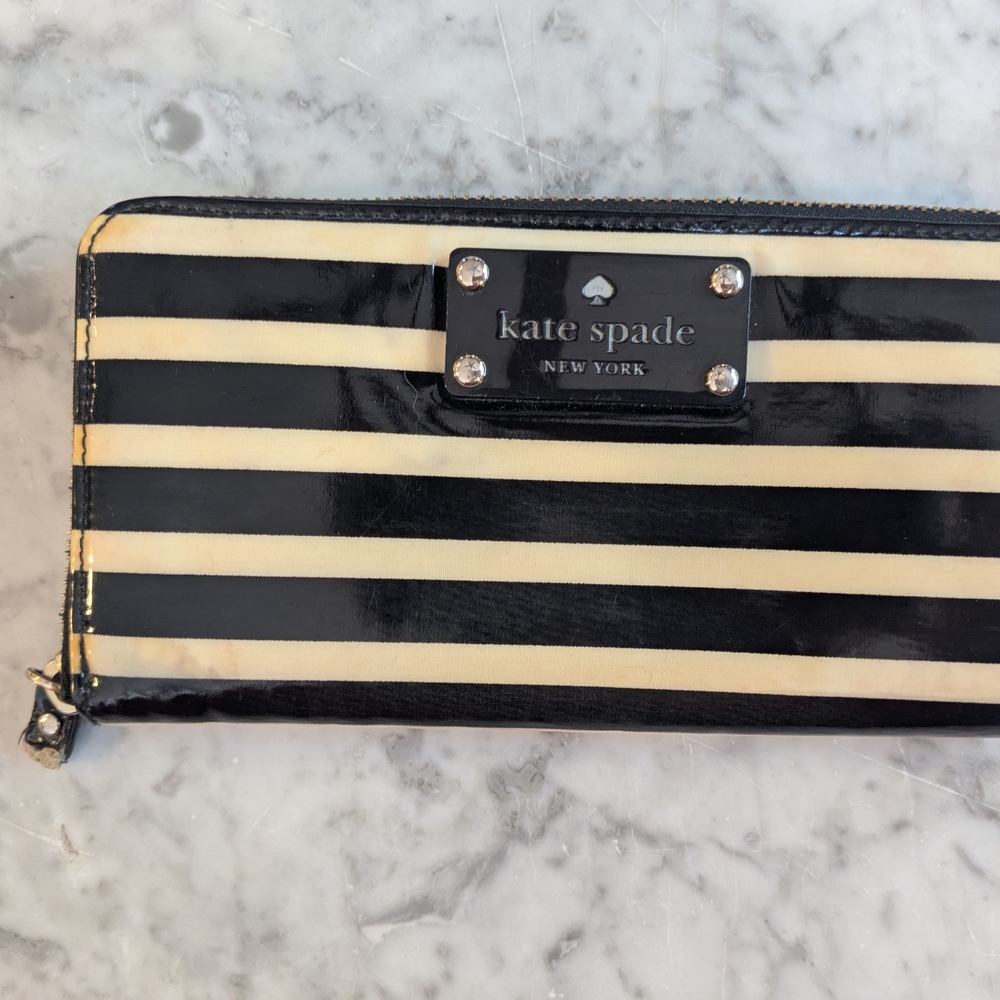 Kate Spade Black and Cream Striped Wallet